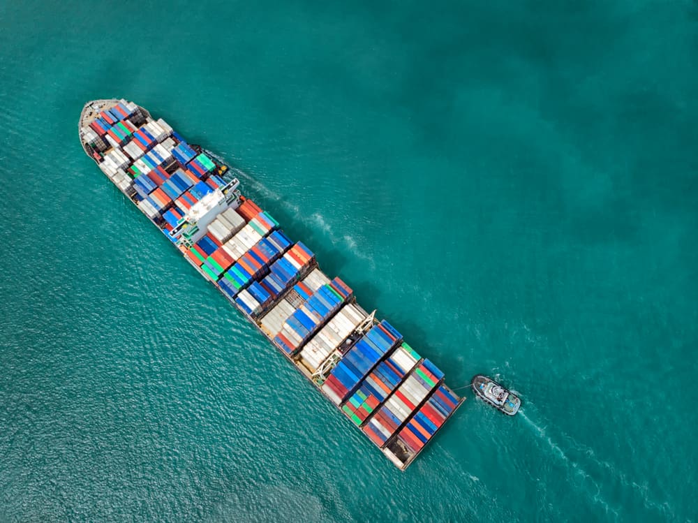 Trade wars and economic downturns among top supply chain risks (Photo: Shutterstock)