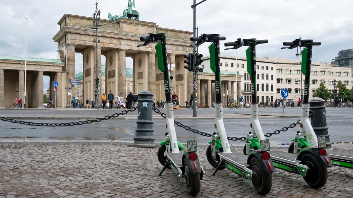 E-scooters are not good for the environment, German government study finds (Photo: Shutterstock)