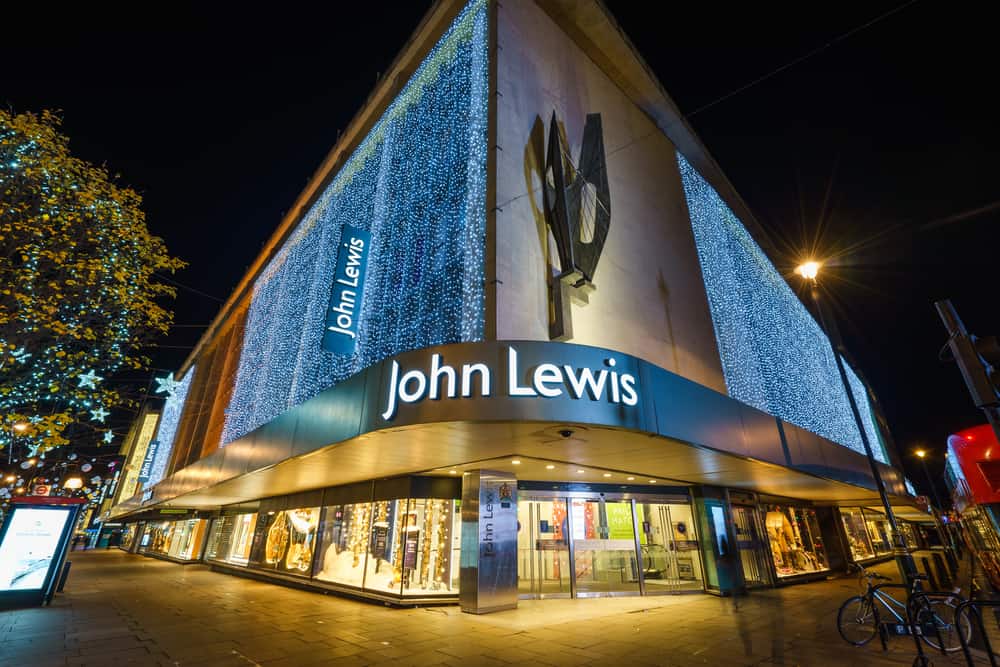 U.K. retailer John Lewis to use cow manure to power its delivery fleets (Photo: Shutterstock)