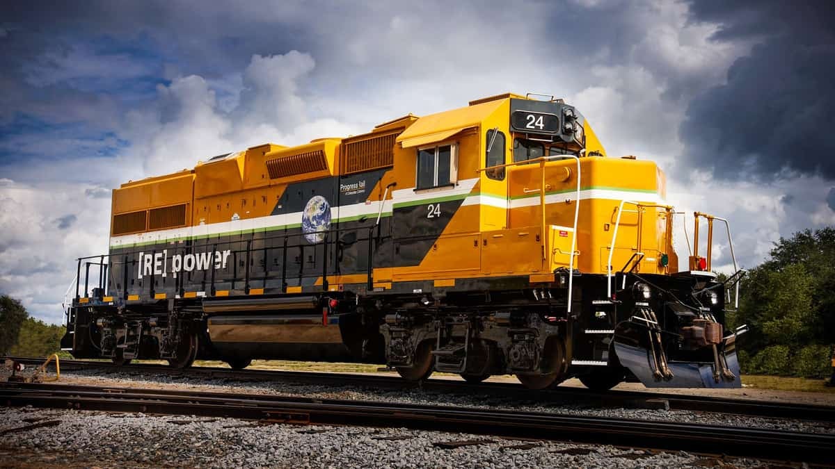 A photograph of a locomotive on a train track.