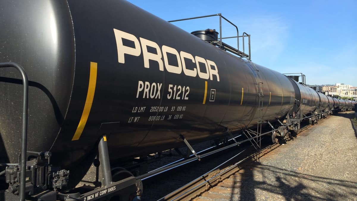 A photograph of a tank car.