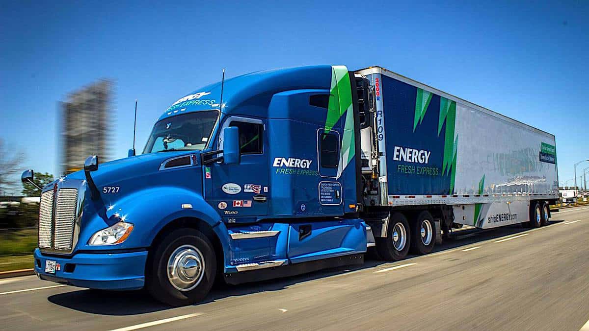 A tractor-trailer of Energy Transportation Group