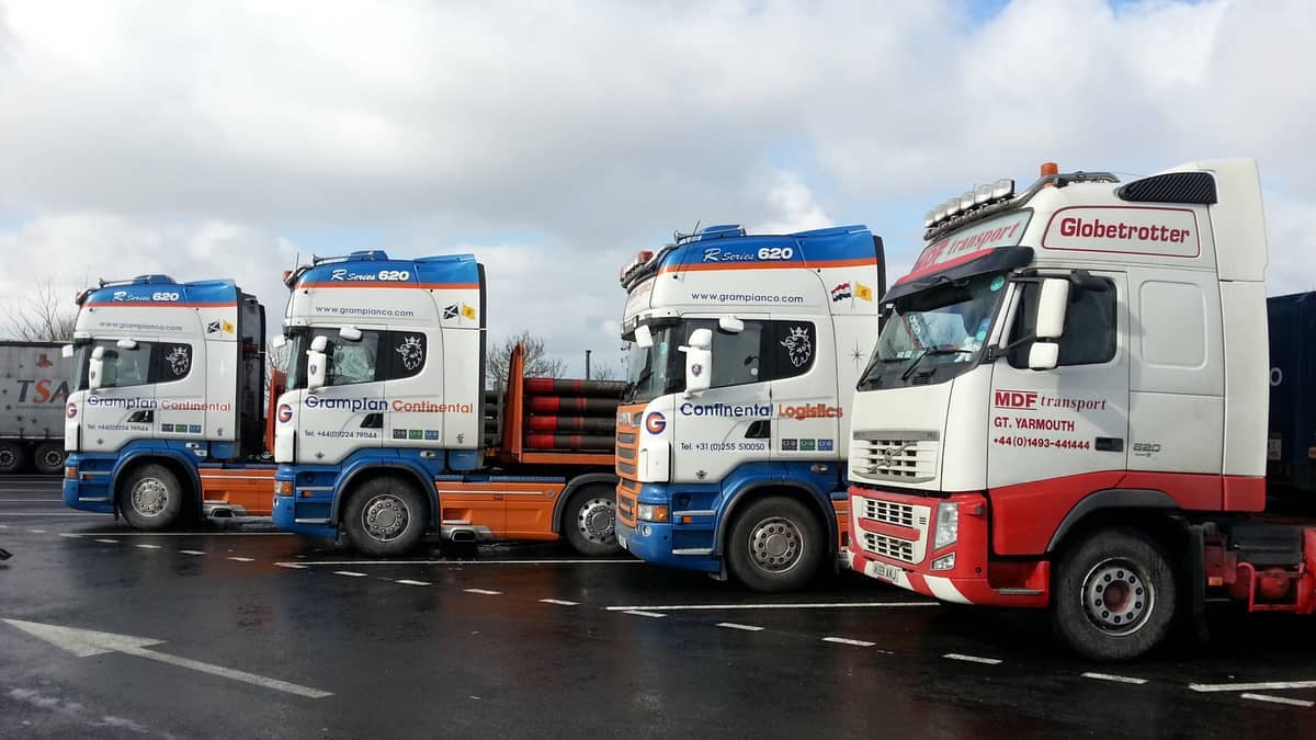 French trucks on break