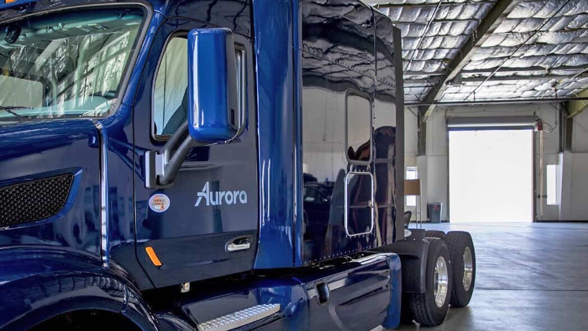 Aurora testing autonomous Class 8 trucks