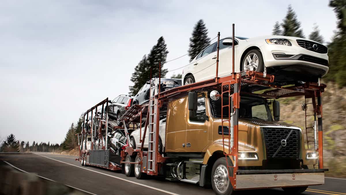 Volvo Trucks auto hauler