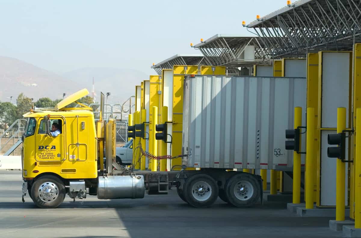 Mexican truck crossed the U.S. border