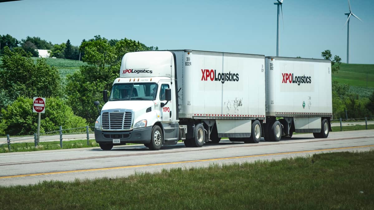 XPO ltl truck