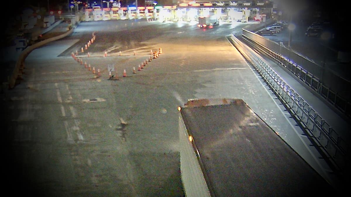 Trucks prepare to enter the U.S. from Canada at the Peace Bridge border crossing in Buffalo, the site of multiple marijuana seizures over the summer. (