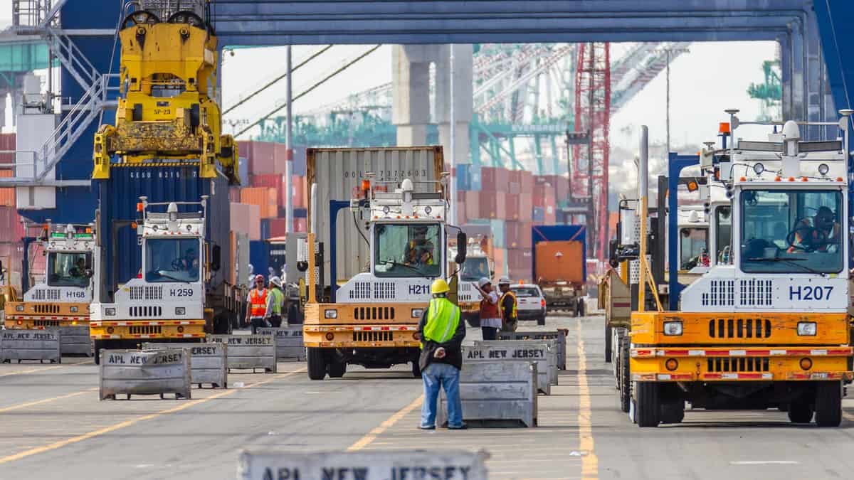 ports workers Los Angeles