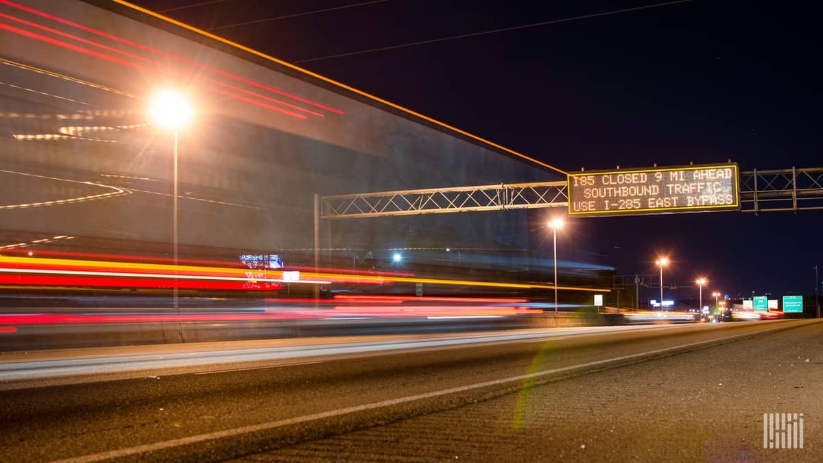 Traffic on a section of I-85 at night.