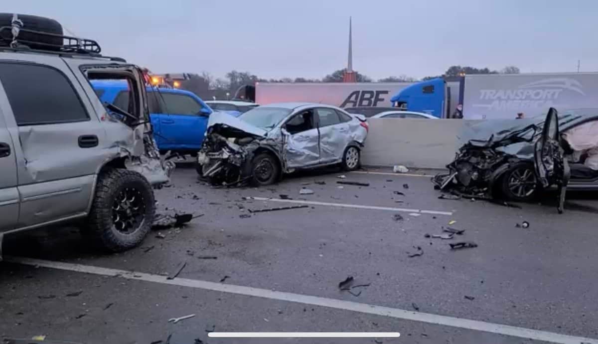 Pileup on Interstate 35 in Fort Worth, Texas on Feb. 11, 2021.