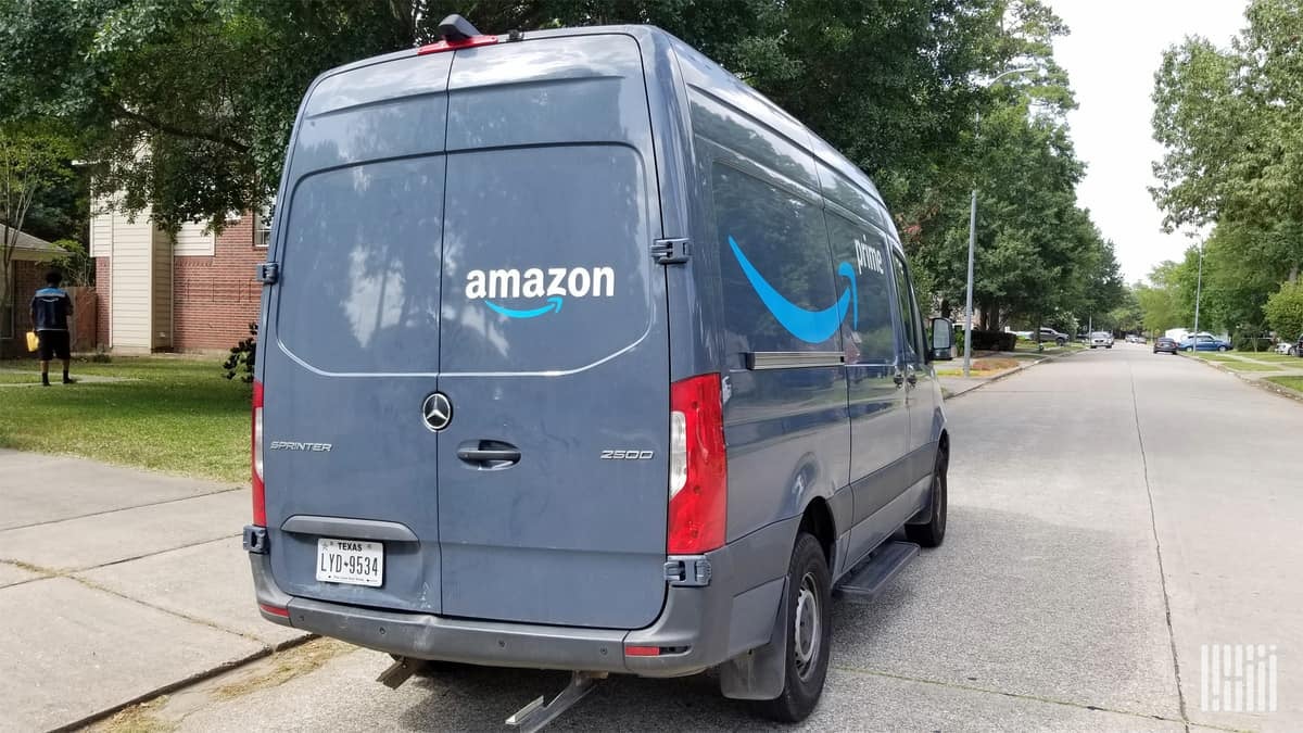 Amazon will not monitor drivers for mask wearing