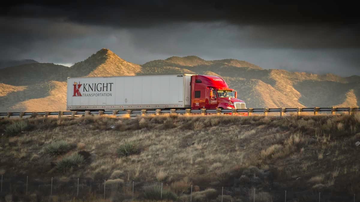 Trucking market to remain tight throughout 2021, according to management