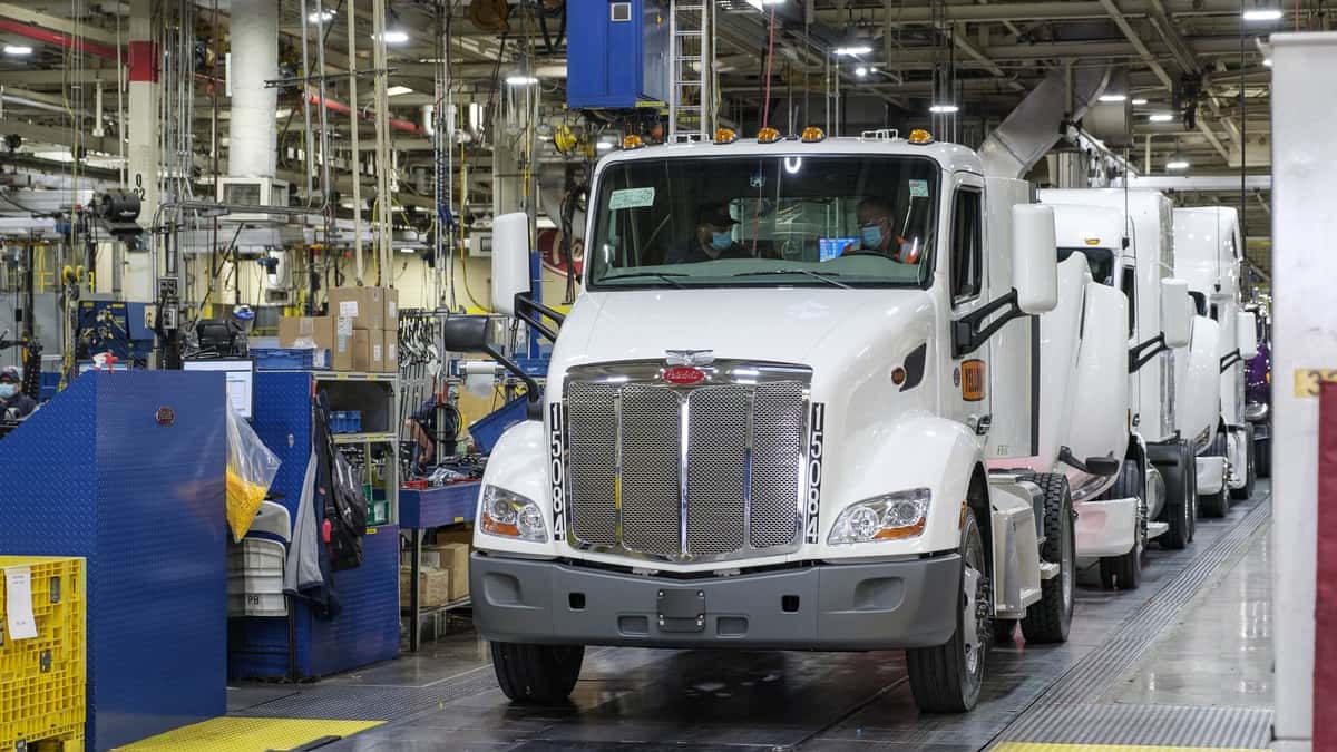 Day cabs roll off Peterbilt assembly line in Denton, Texas