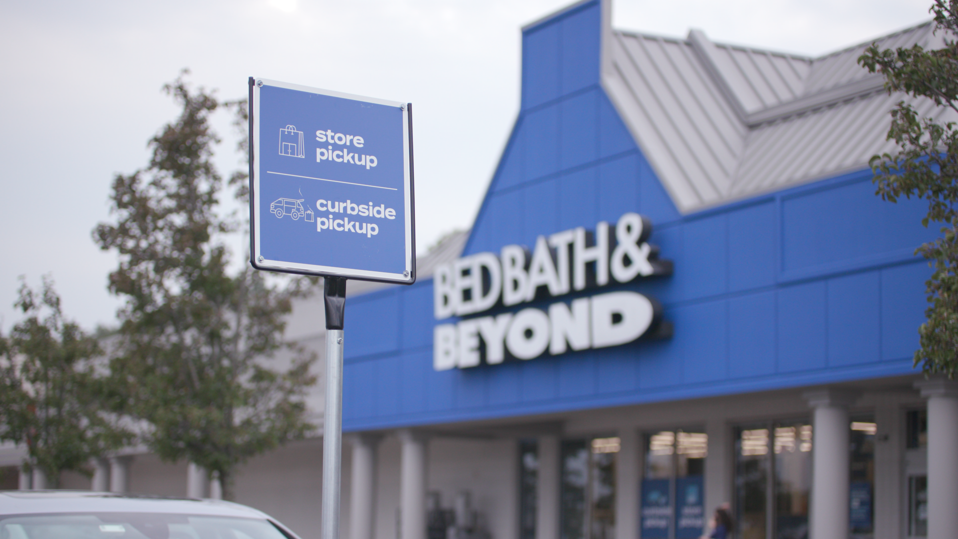 Bed Bath & Beyond adds Roadie same-day delivery service