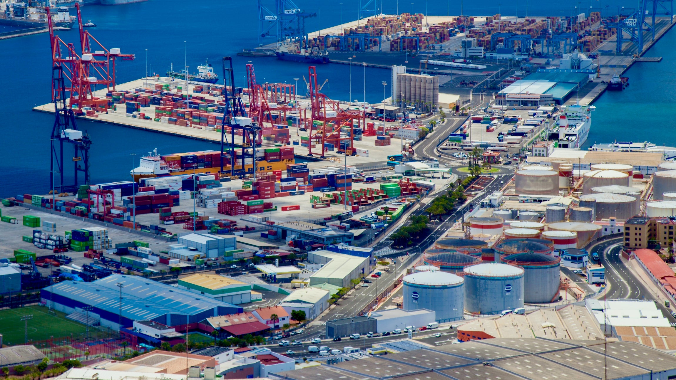 An aerial view of the Port of Las Palmas, which includes Petrologis Canarias, a company targeted in a ransomware attack.