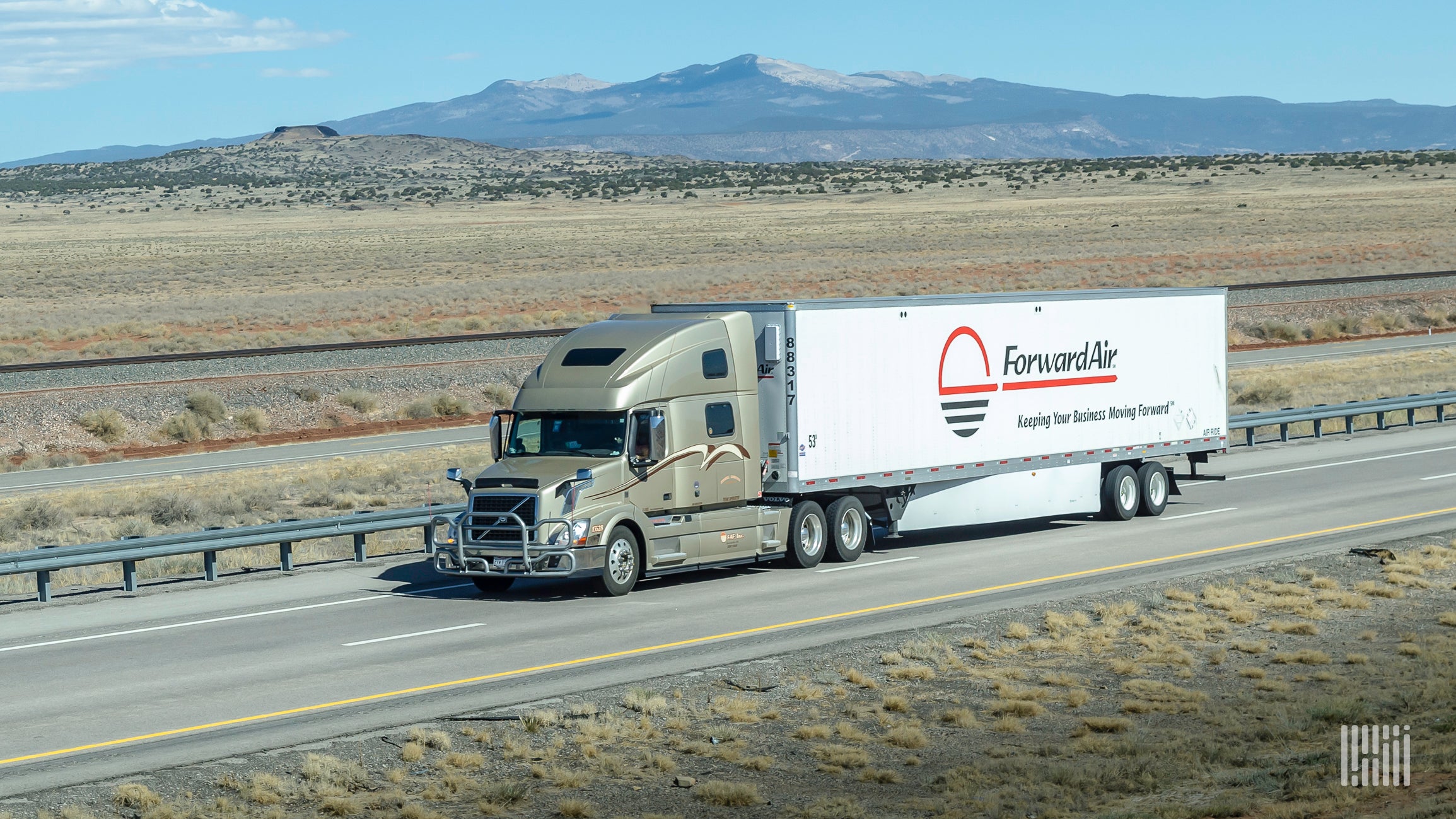 A forward Air trailer pulled by an independent contractor