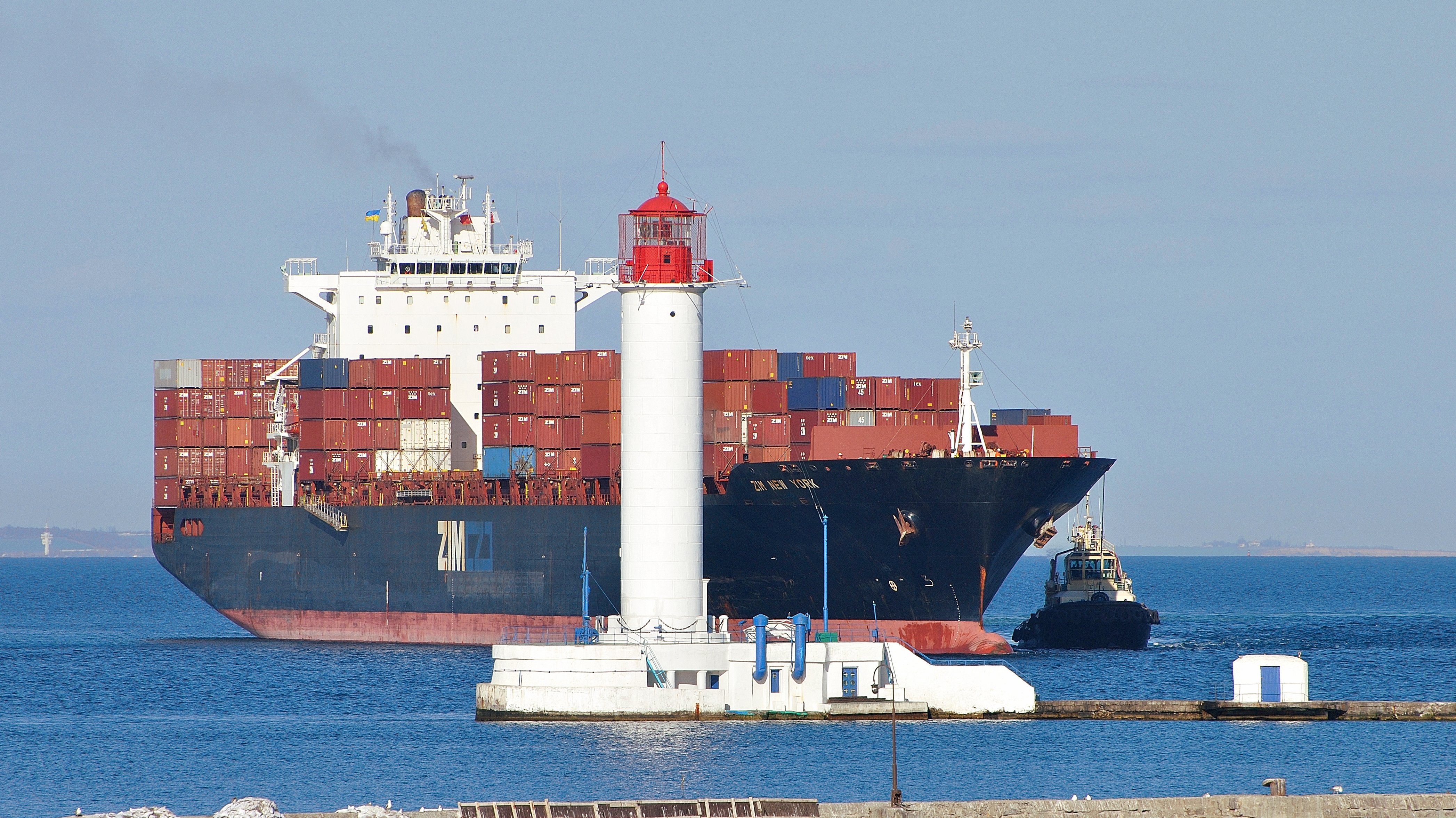 a photo of a zim container ship