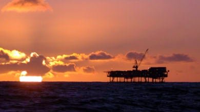 Offshore oil platform