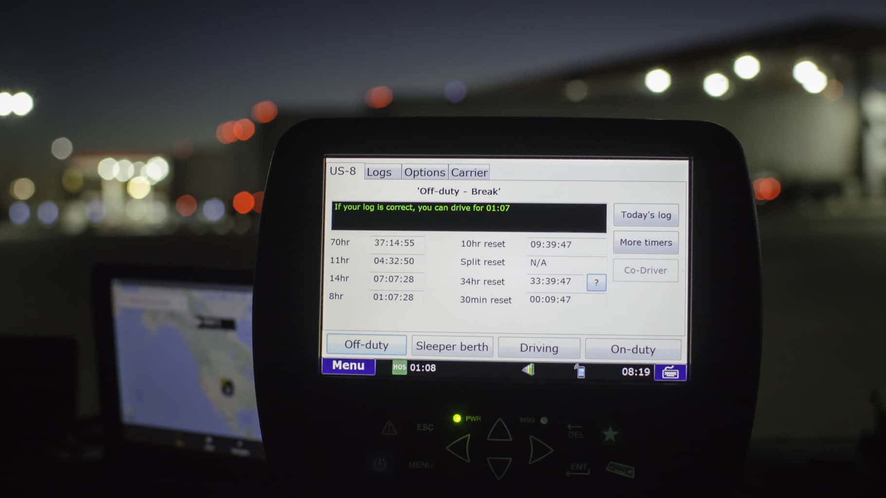 Hours of service violation rate cut in half under ELD mandate