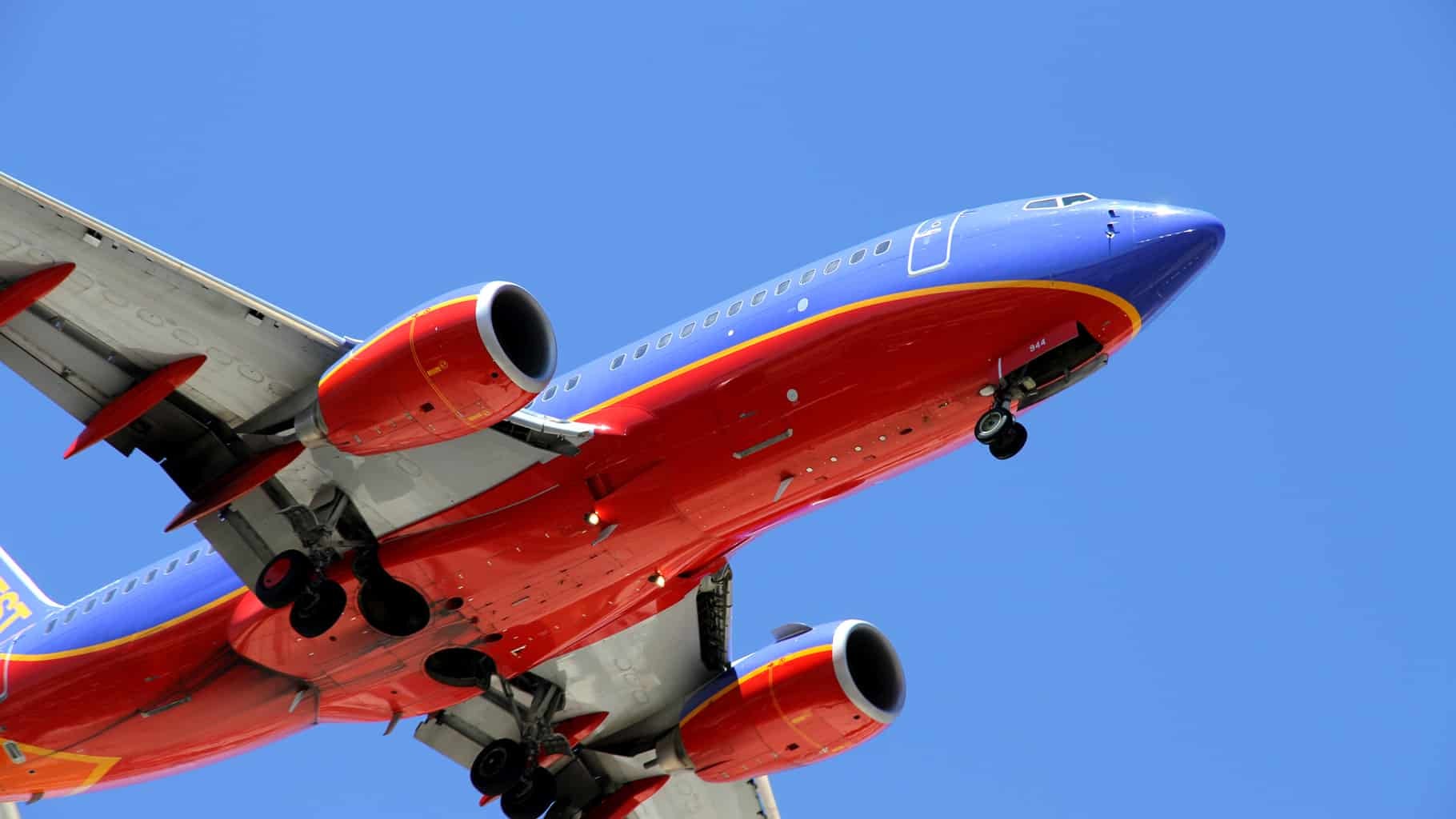 Southwest Airlines manages slight Q2 profit despite grounding of Boeing ...