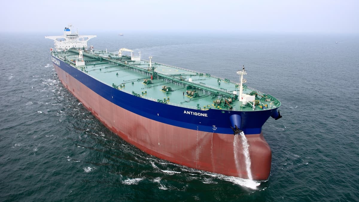 Supertankers jump, boxes rates tumble - FreightWaves