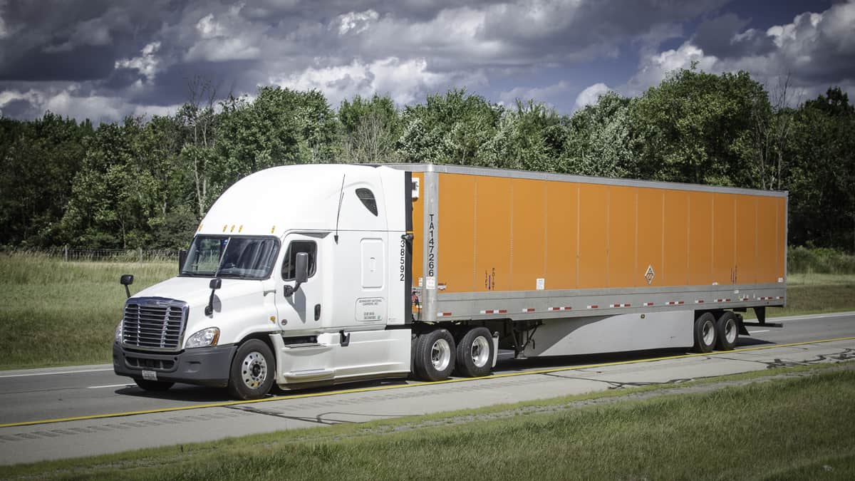 Schneider opening a new 50-acre operations center in Dallas - FreightWaves