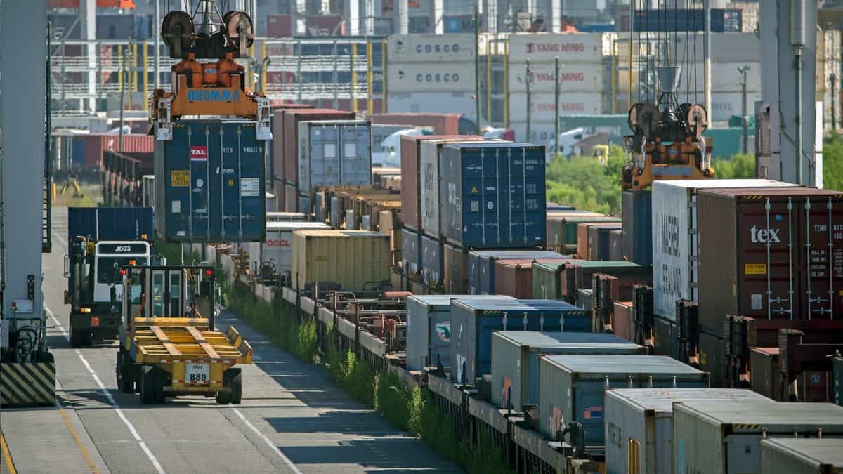 U.S. containers to peak in November ahead of new import duties ...