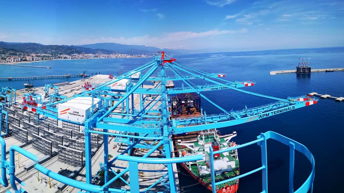 APM Terminals opens container terminal on Italian Riviera