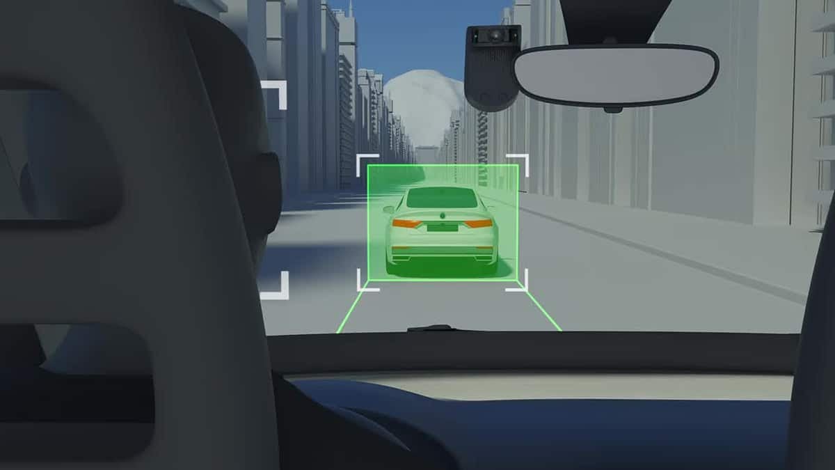 Report links driver assistance technology to driver complacency (Photo: Nauto)