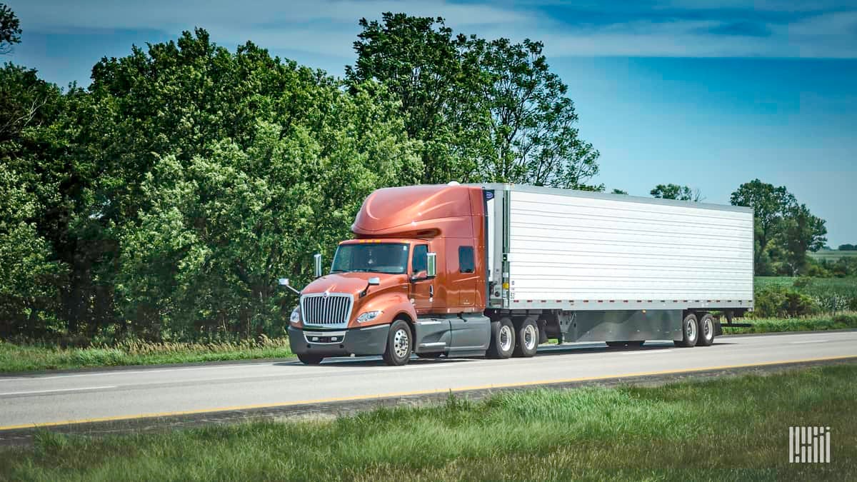 Navistar recalls 13,570 trucks for brake light malfunction - FreightWaves