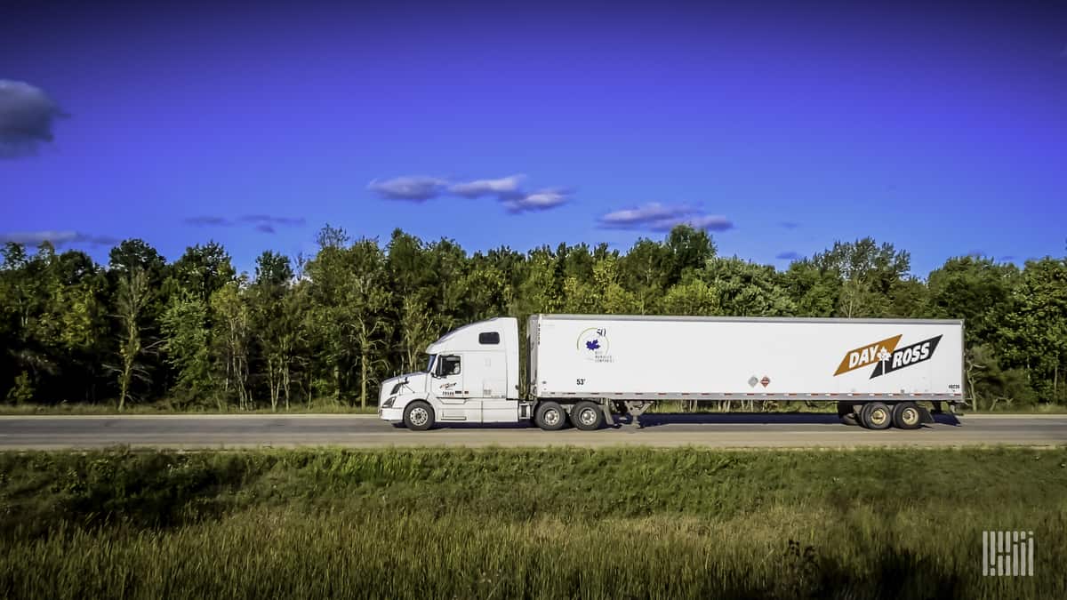 Day & Ross chooses PowerFleet trailer tracking solution for US fleet -  FreightWaves