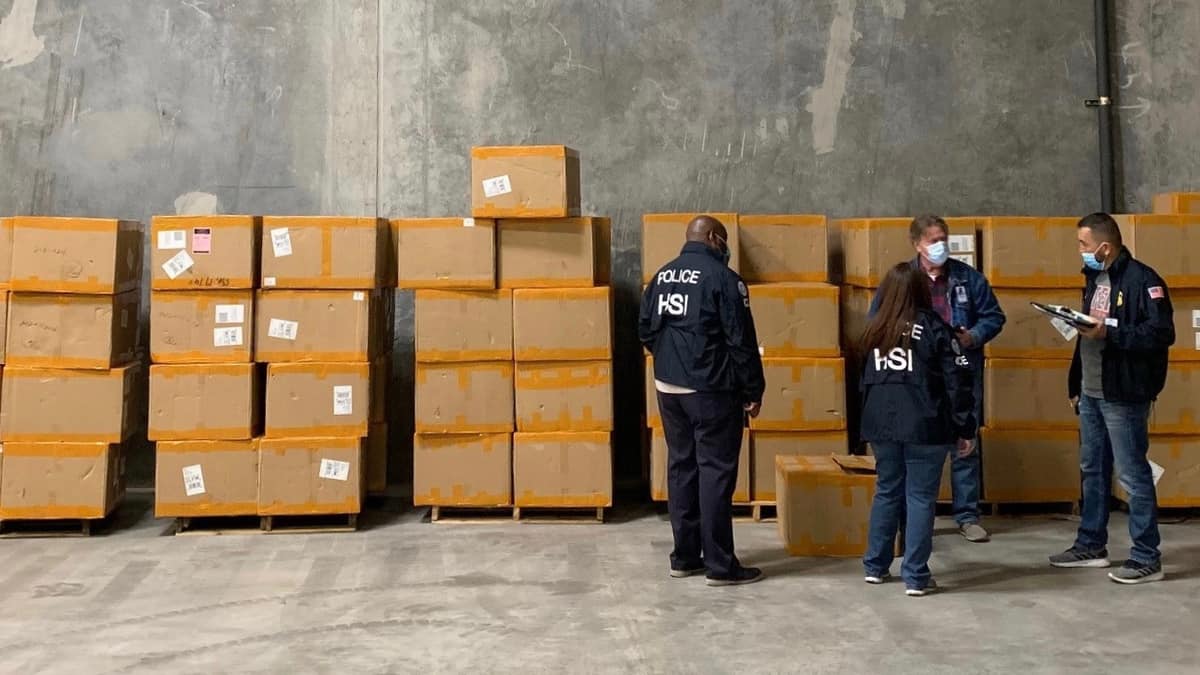 CBP seizes 100,000 fake surgical masks near US-Mexico border - FreightWaves