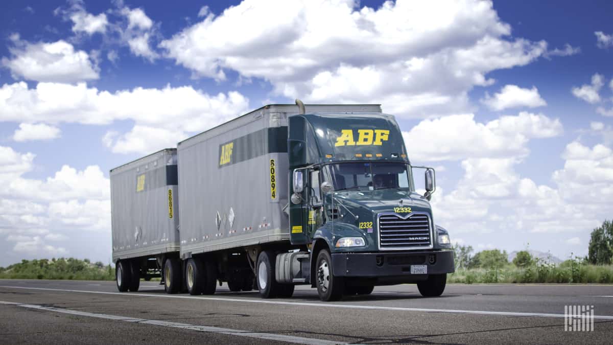 LTL tonnage up double-digits in Q4