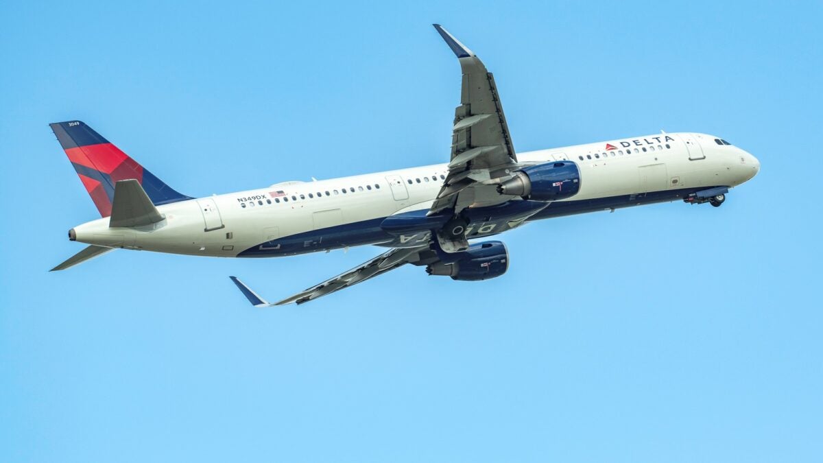 Delta Air Lines posts 35% gain in cargo revenue - FreightWaves