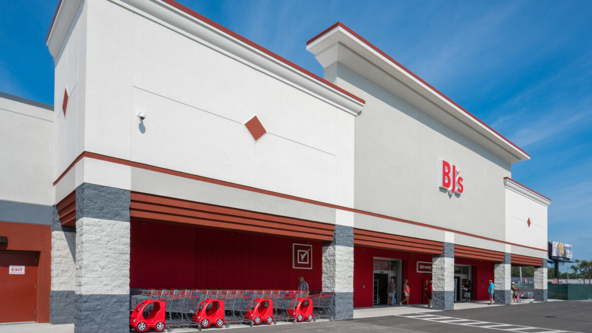 https://www.freightwaves.com/wp-content/uploads/2022/01/BJs-Clearwater-Exterior-min-1200x675.jpg