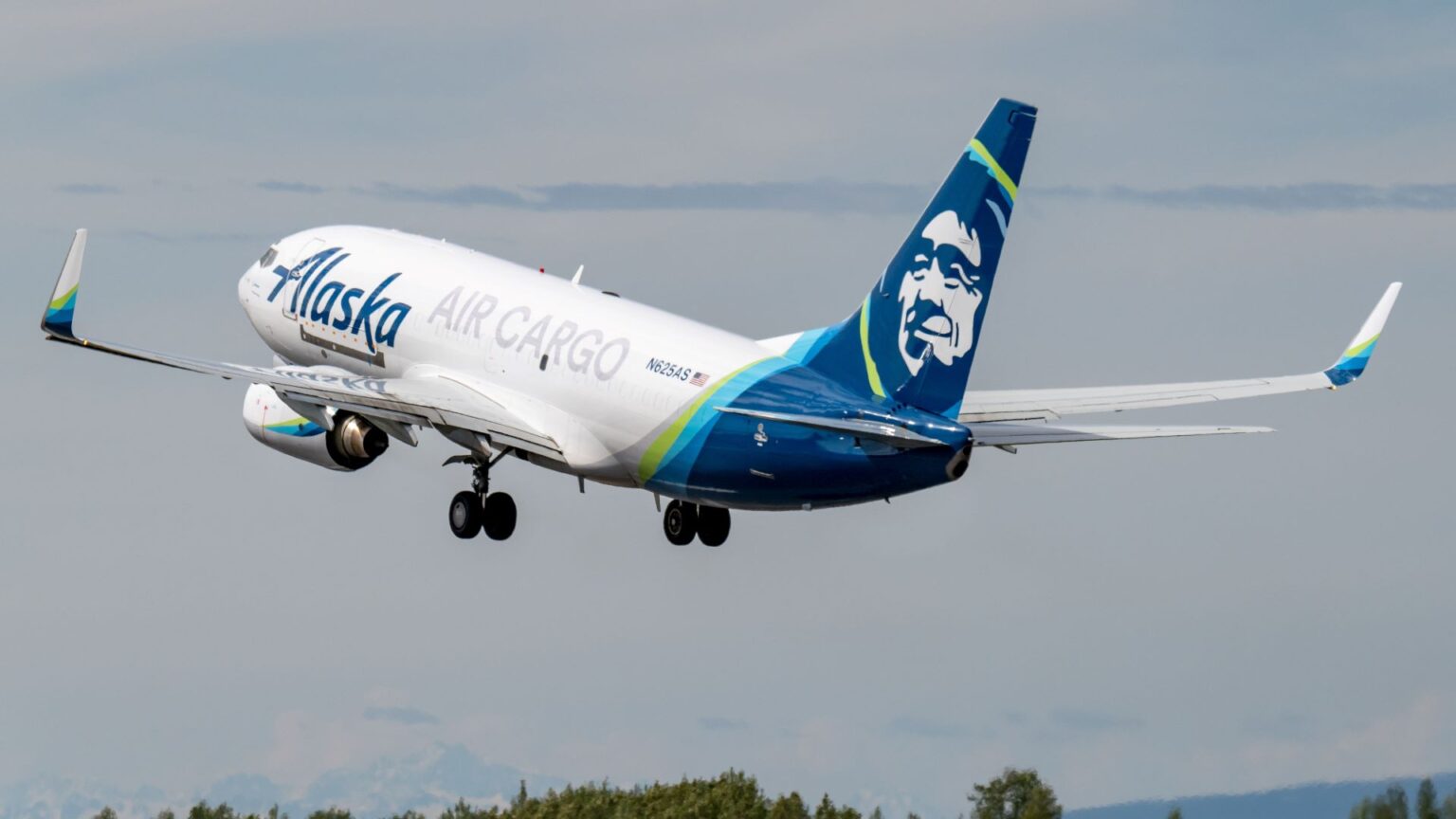 Alaska Air To Increase Freighter Fleet As Cargo Business Soars ...