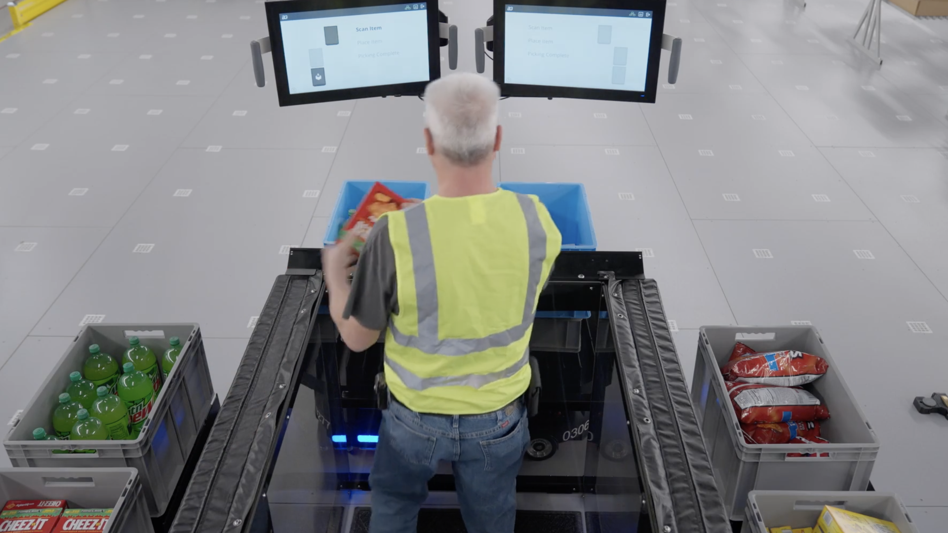 The Berkshire Grey BG FLEX fulfillment system in action