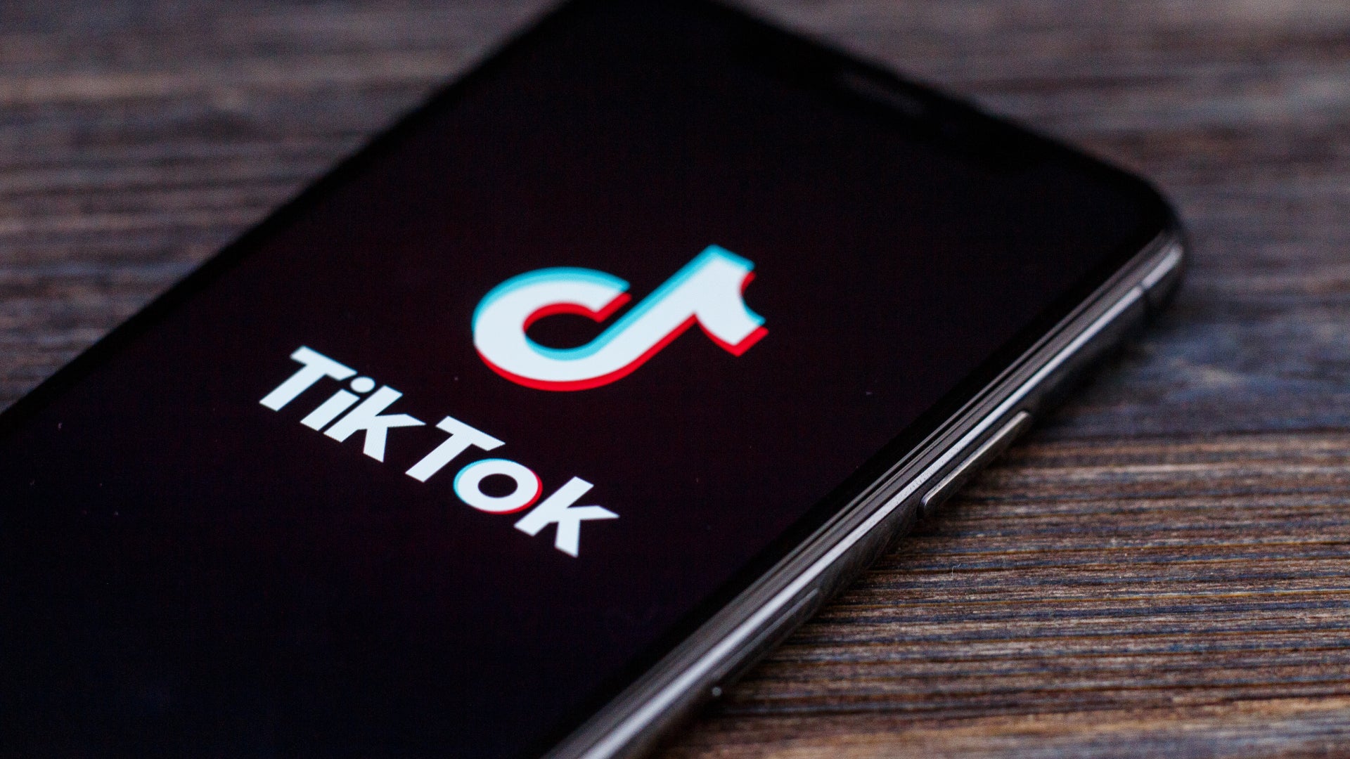 TikTok Shop launches fulfilment service in the UK