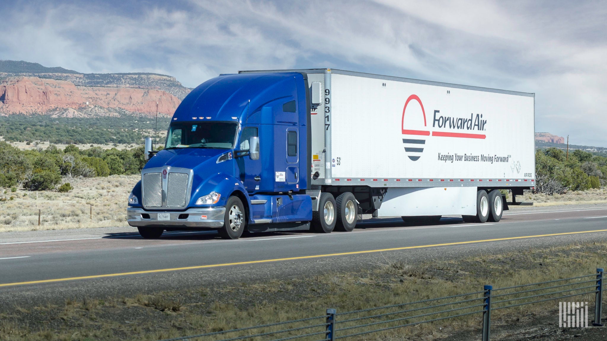 Forward Air sees near-20% tonnage decline in November - FreightWaves