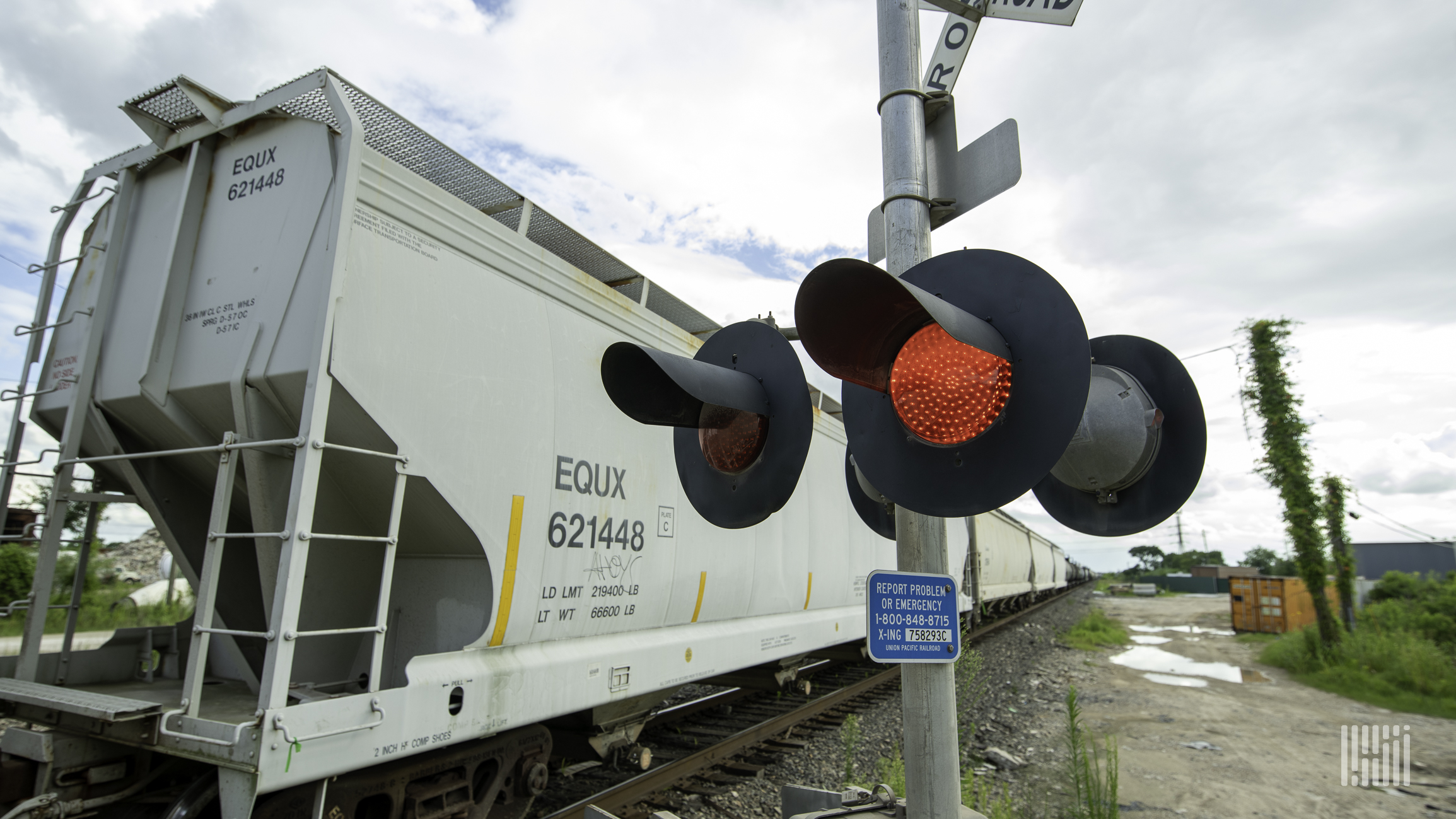 What do railroads carry?  Institute for Transportation