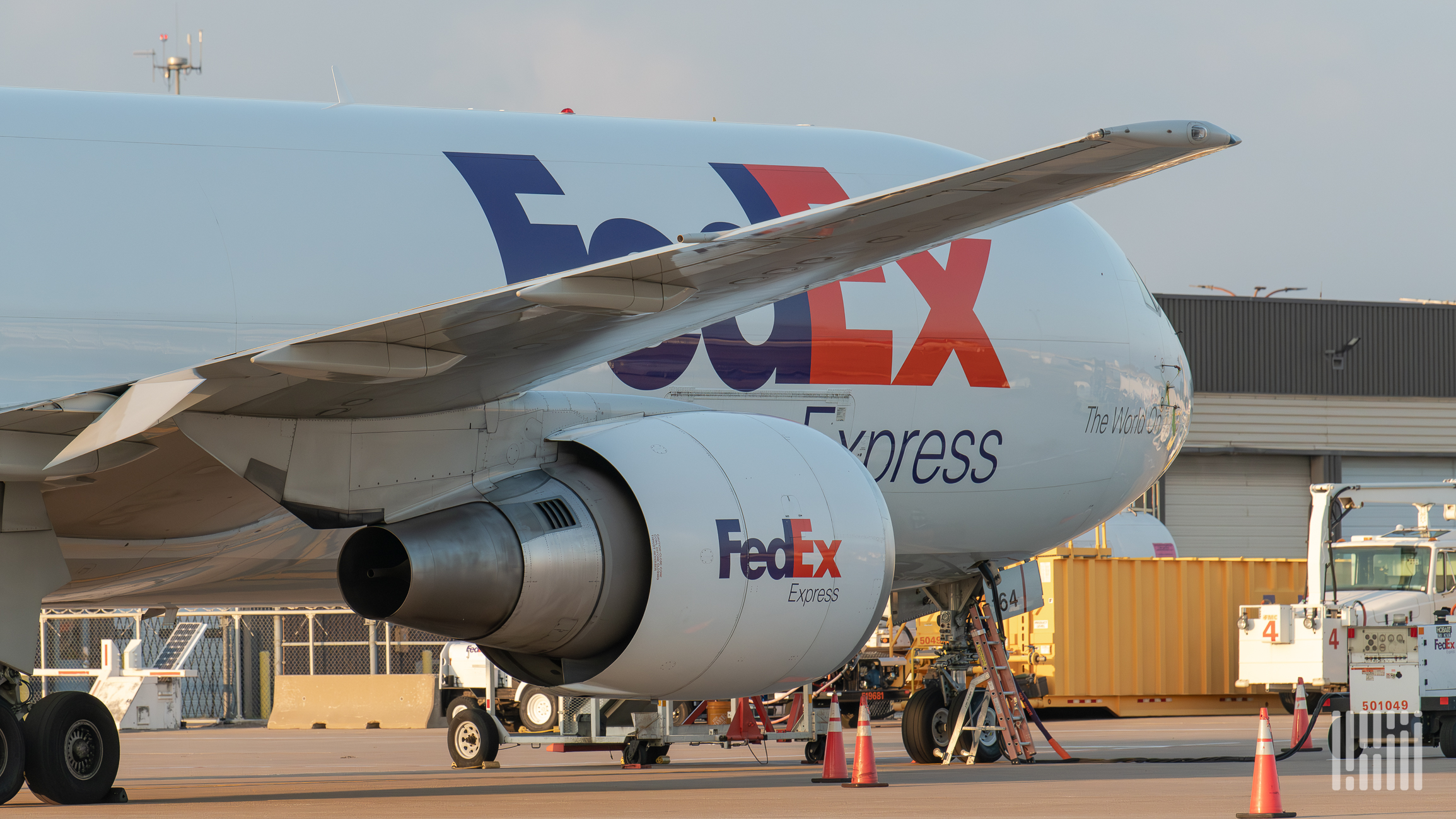 FedEx braces for 50% cut in Postal Service air contract - FreightWaves