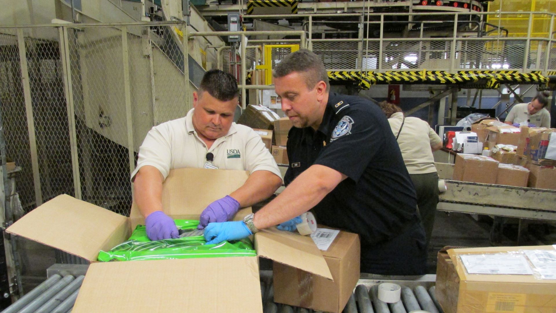 US Customs tightens enforcement on low-value e-commerce trade ...